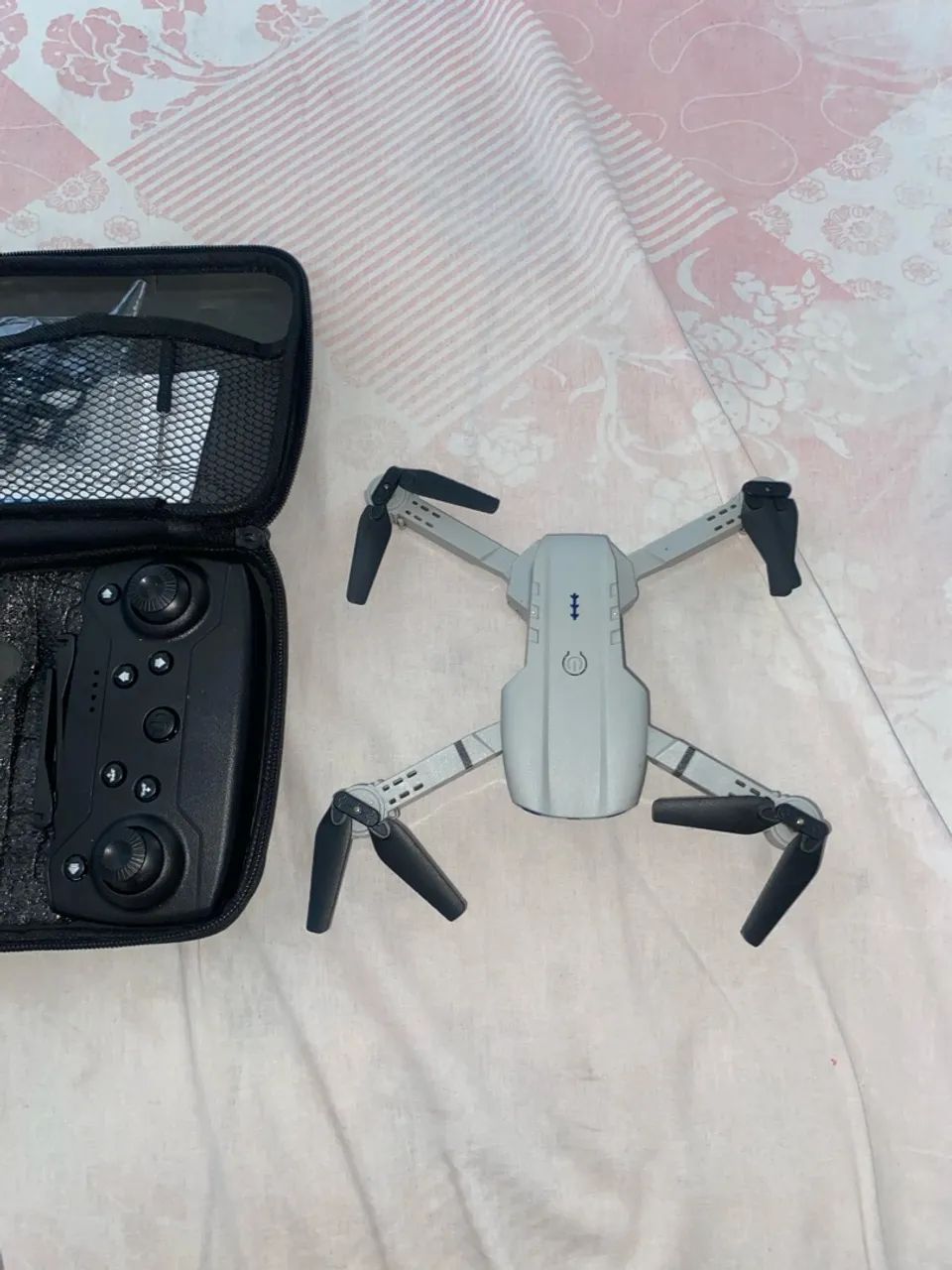 Vende-se drone E88  - Foto 2