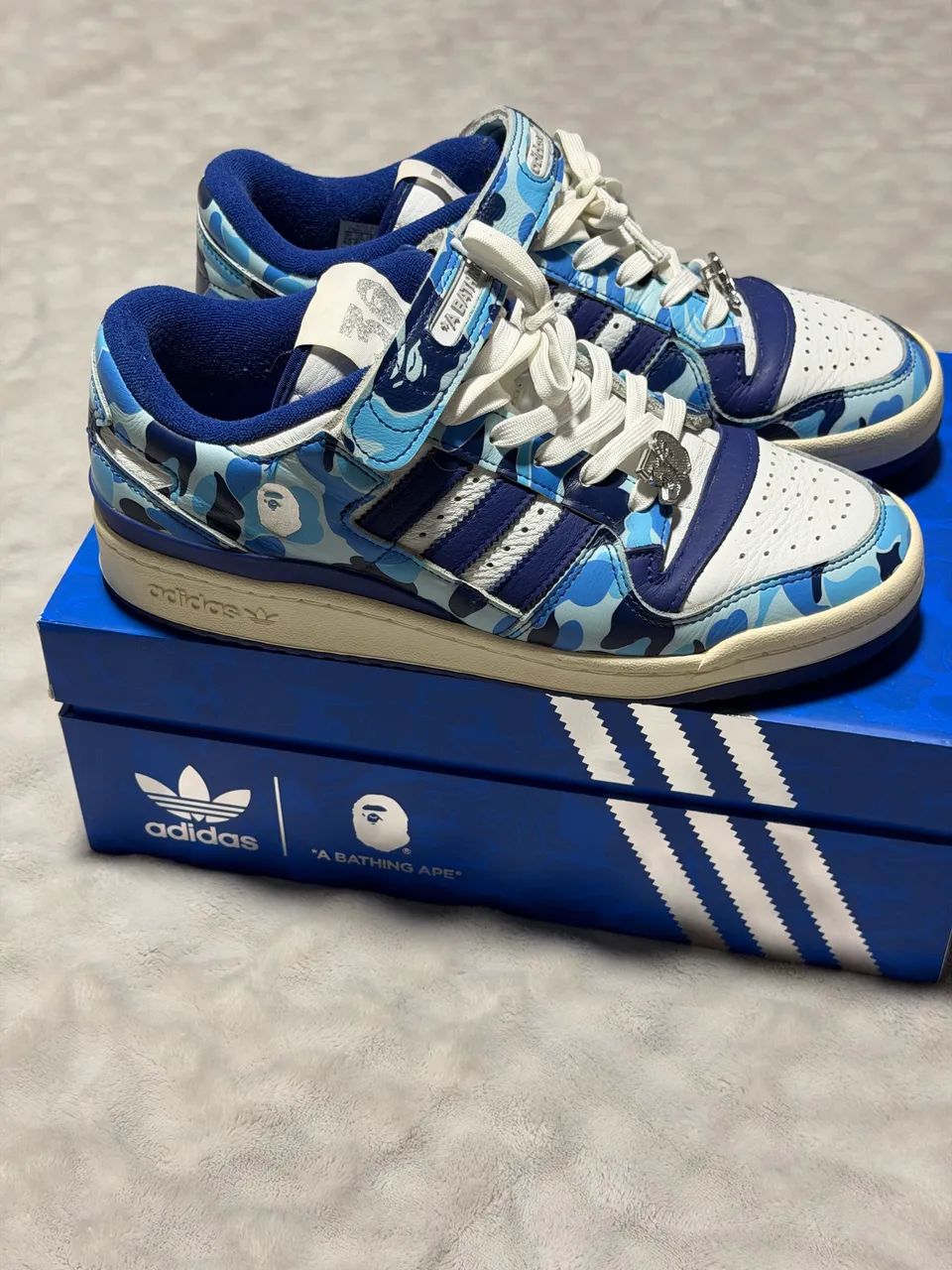 BAPE x adidas Forum 84 Low 30th Anniversary Blue - Calçados