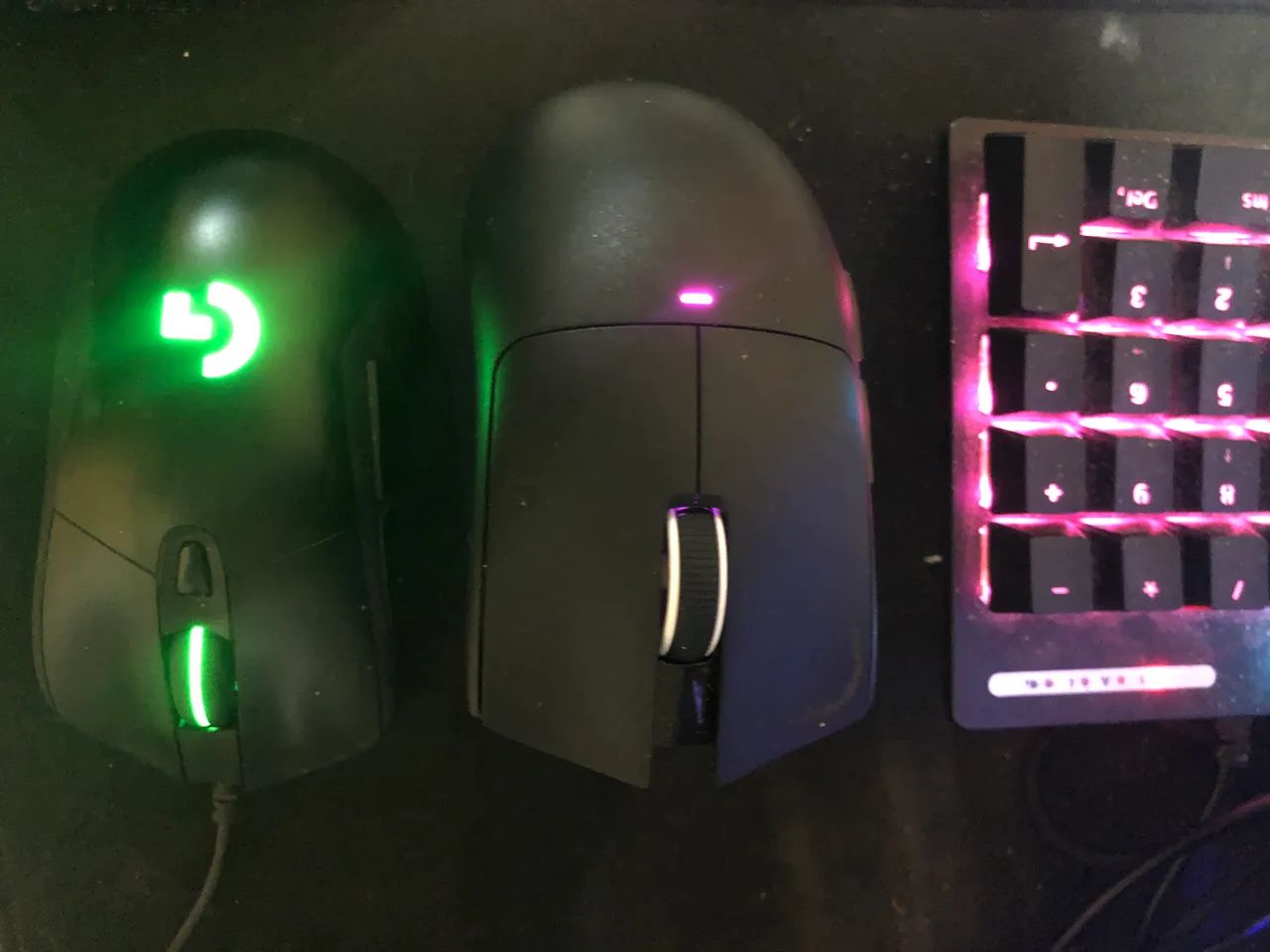Vendo meus dois mouse. Logitech 403 hero e attack shark x11 - Foto 2