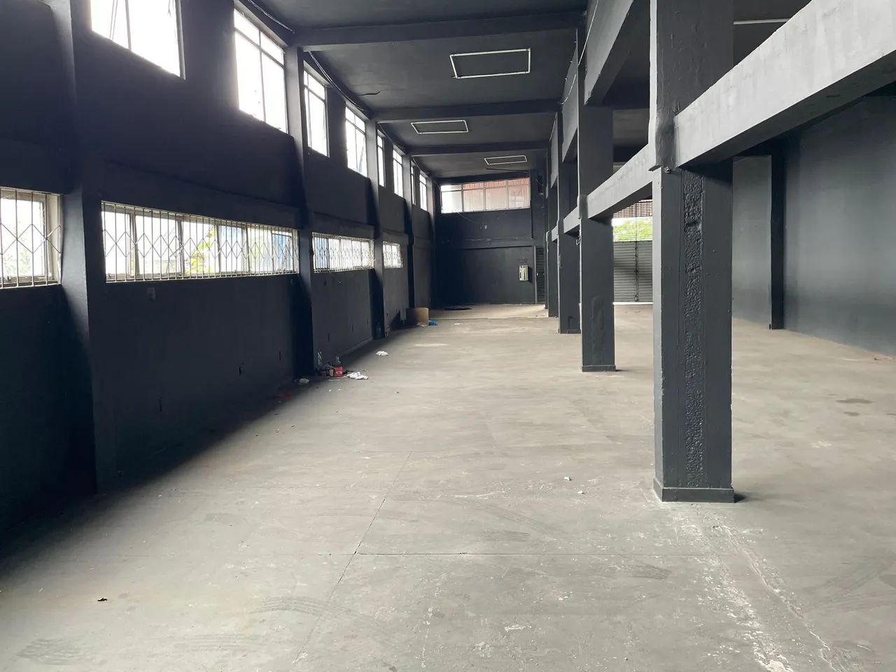 GALPÃO 300M² PARA ARMAZENAMENTO/LOJA - AV. BRASIL  - Foto 3