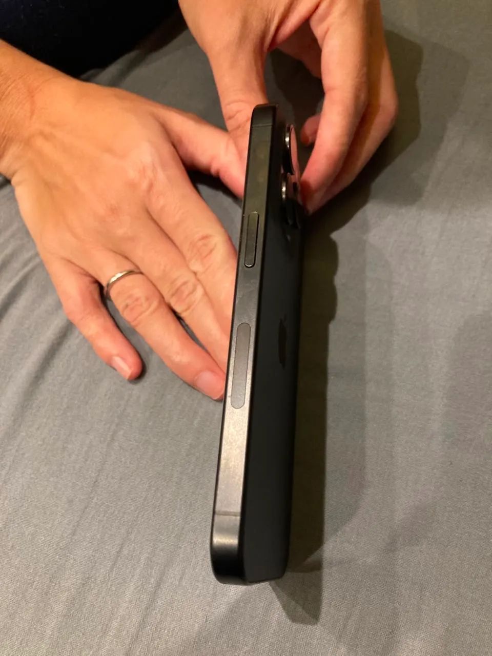 iPhone 15 PRO - Foto 3