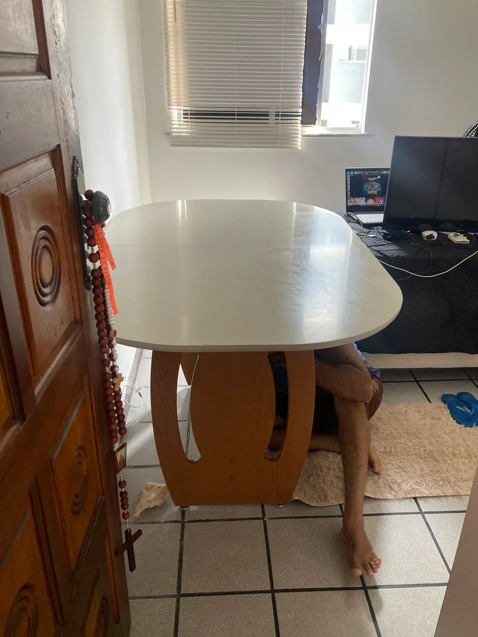 Mesa de jantar ótima oportunidade  - Foto 3