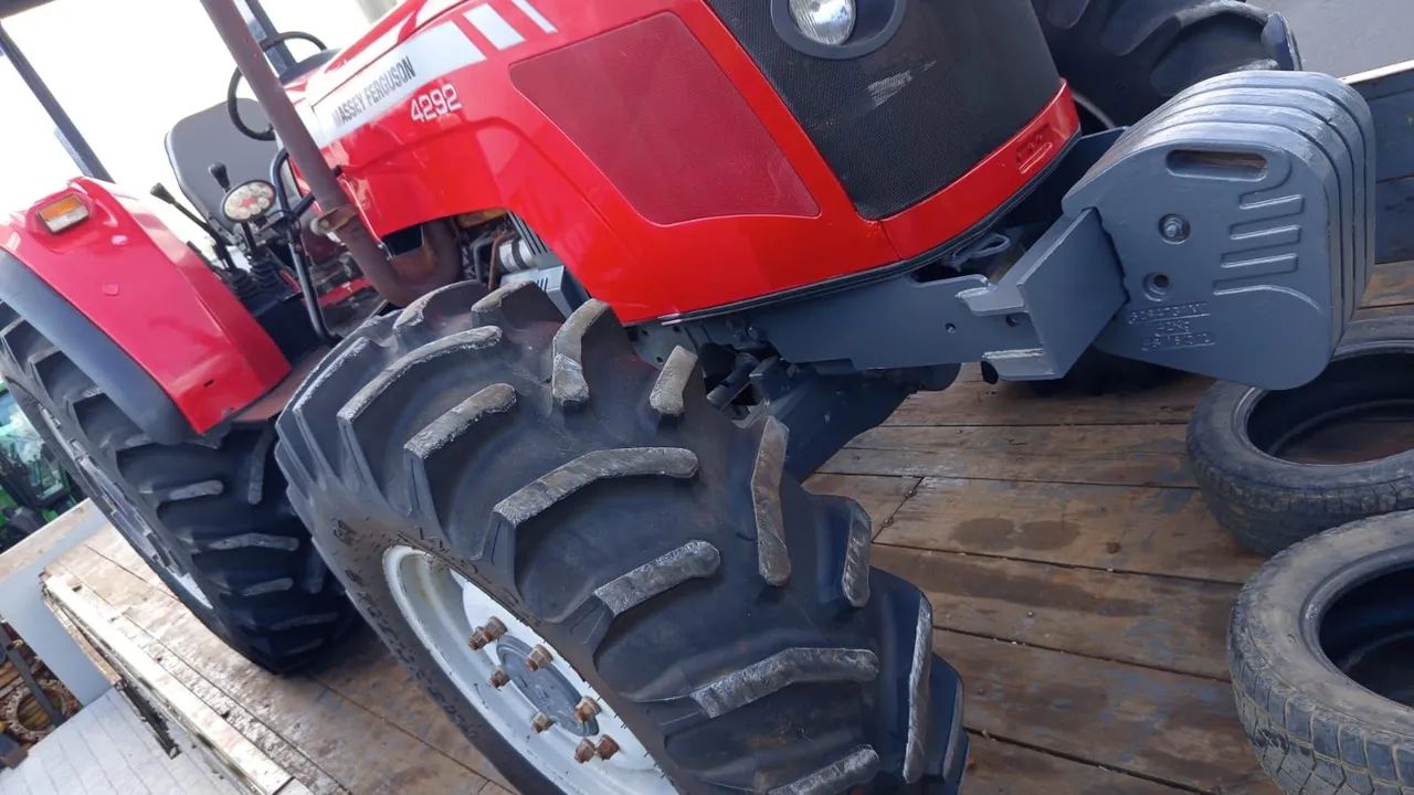 Trator agricola 4292 014 - Foto 3