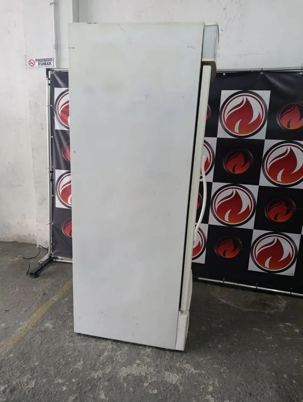 Freezer vertical expositor para congelados 220 volts 568 litros