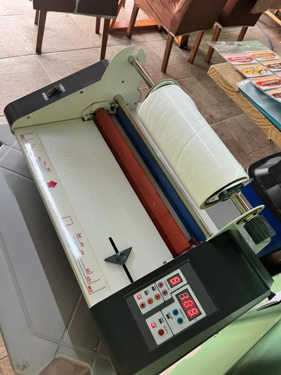 Laminadora profissional lassane 220V.