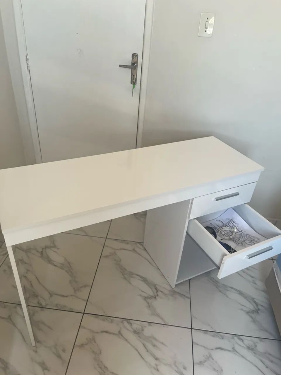 Vendo escrivaninha nova - Foto 3