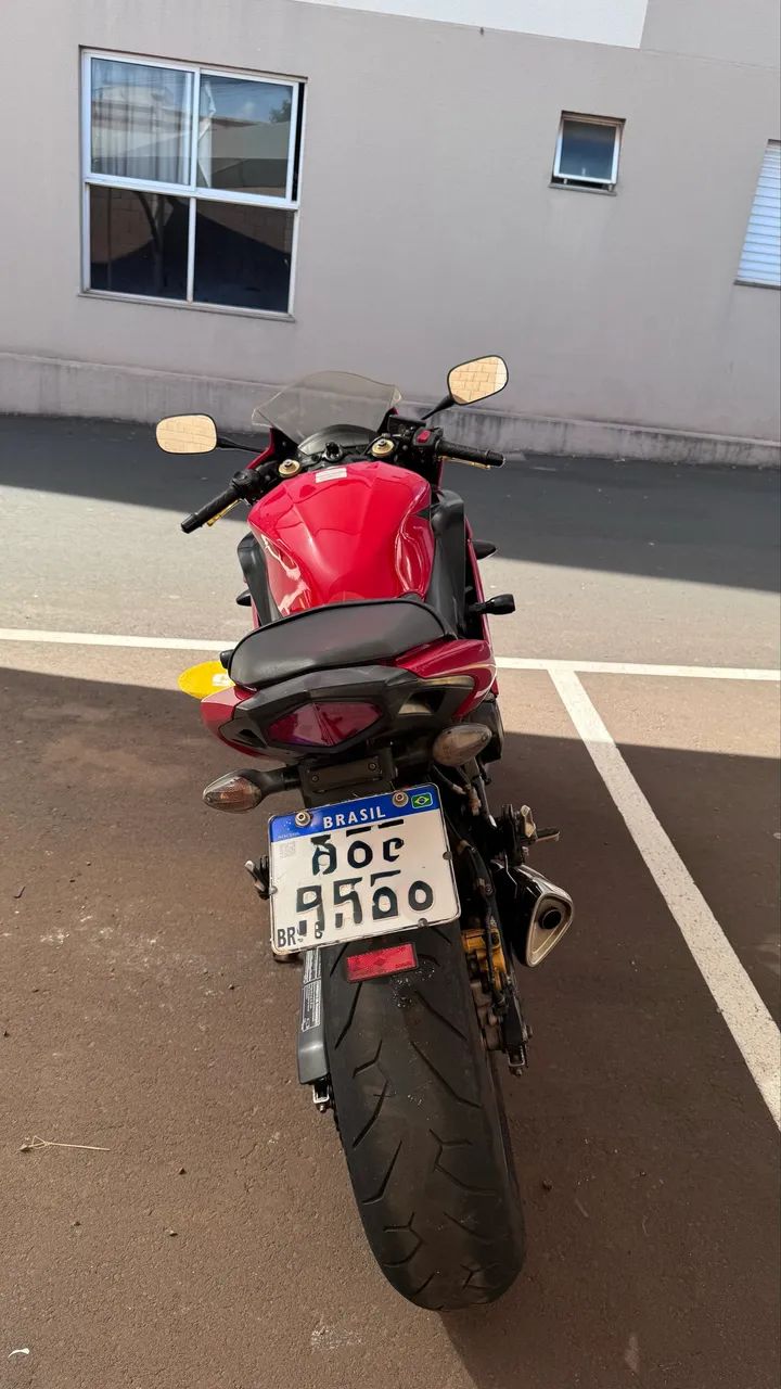 CBR 600F 2014 - Foto 2
