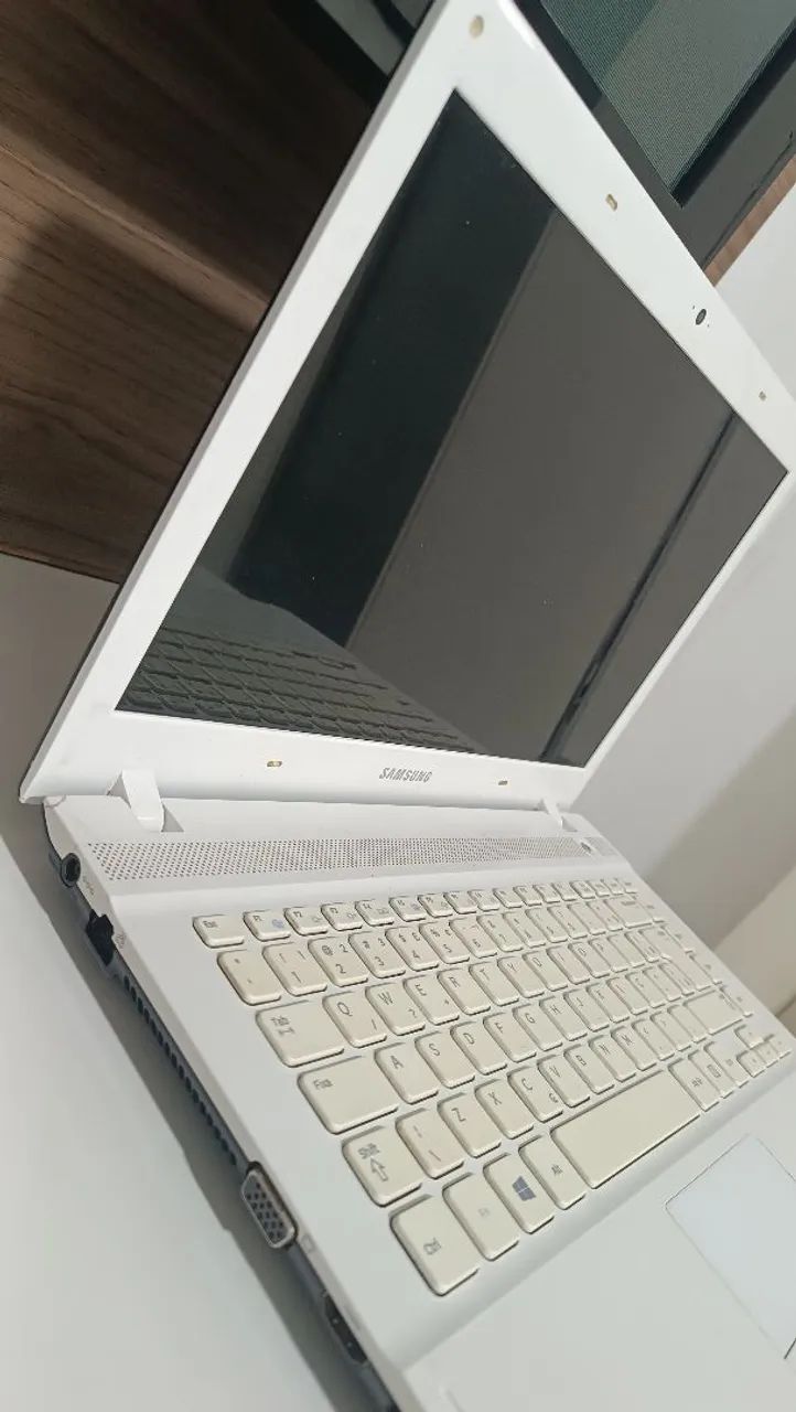 Notebook Samsung i3 com sdd 8 de RAM  - Foto 3