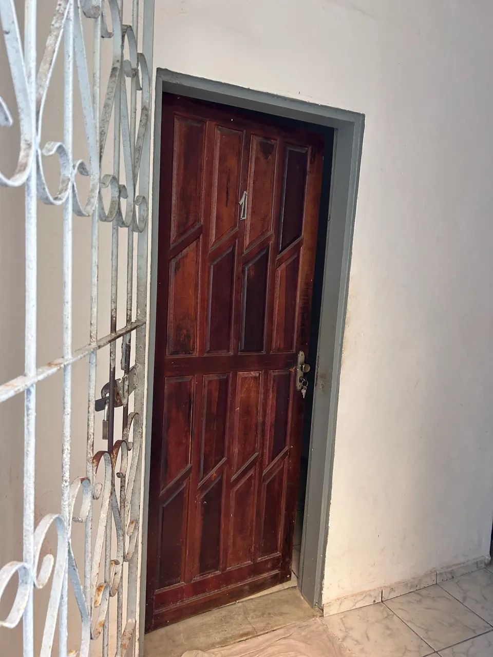 Tororo - apto 2/4, sala, area de serviço sem condomínio - com internet 
