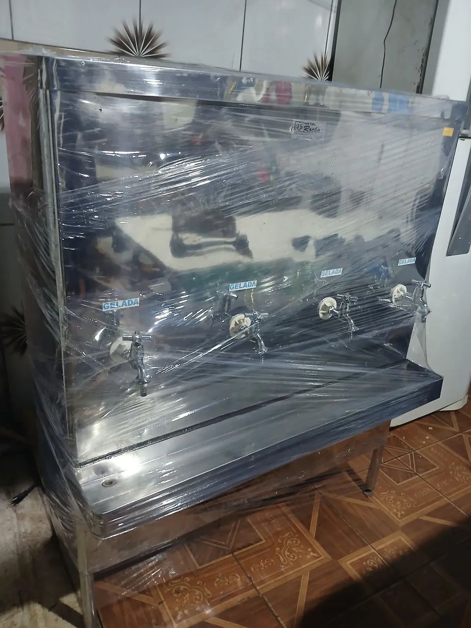 Bebedouro 4 torneiras gelando R$1650 - Foto 5