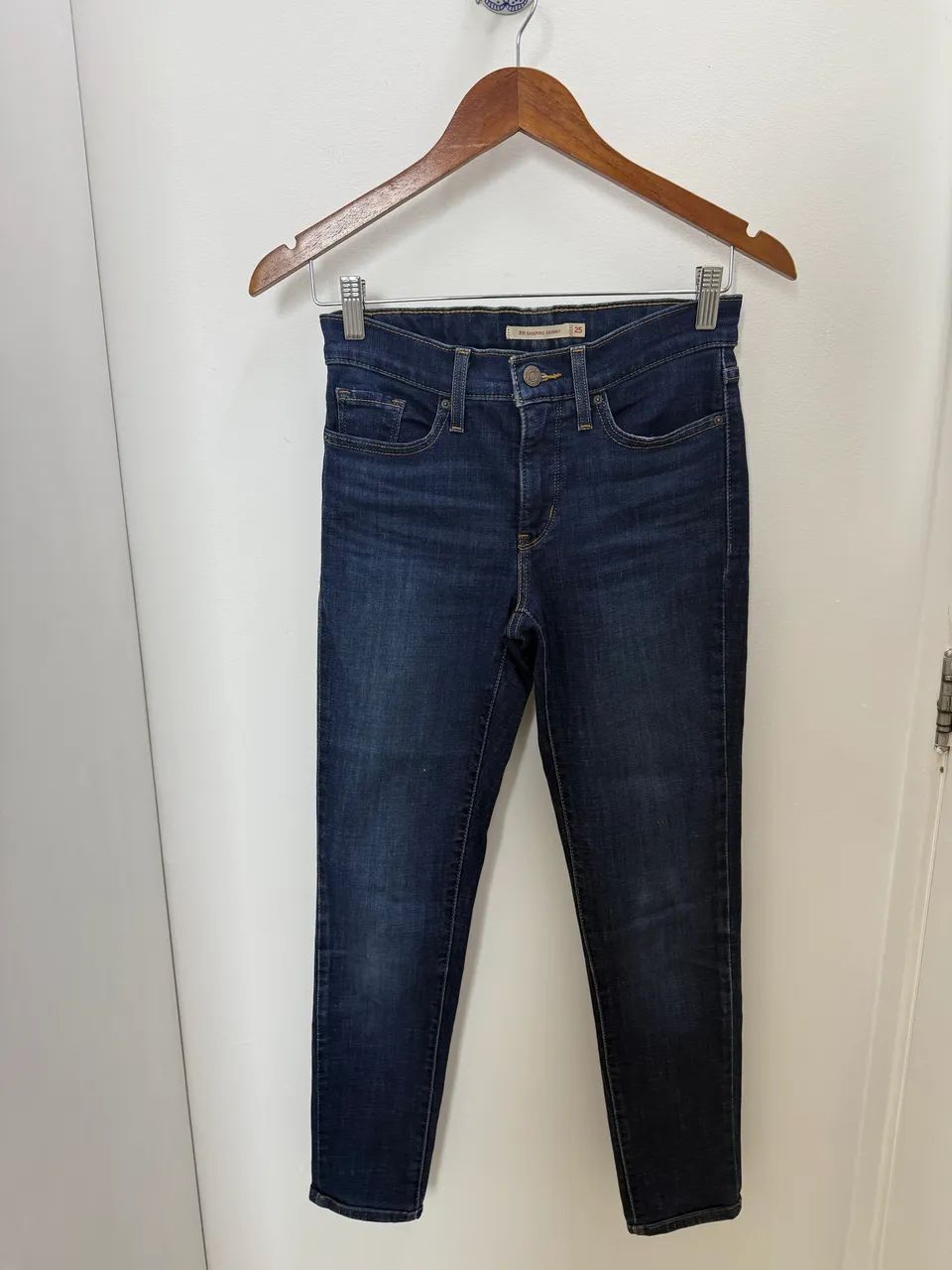 Calça feminina skinny Levis