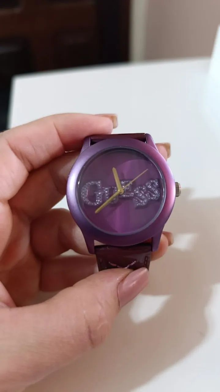 Relógio Guess Novo roxo  - Foto 2