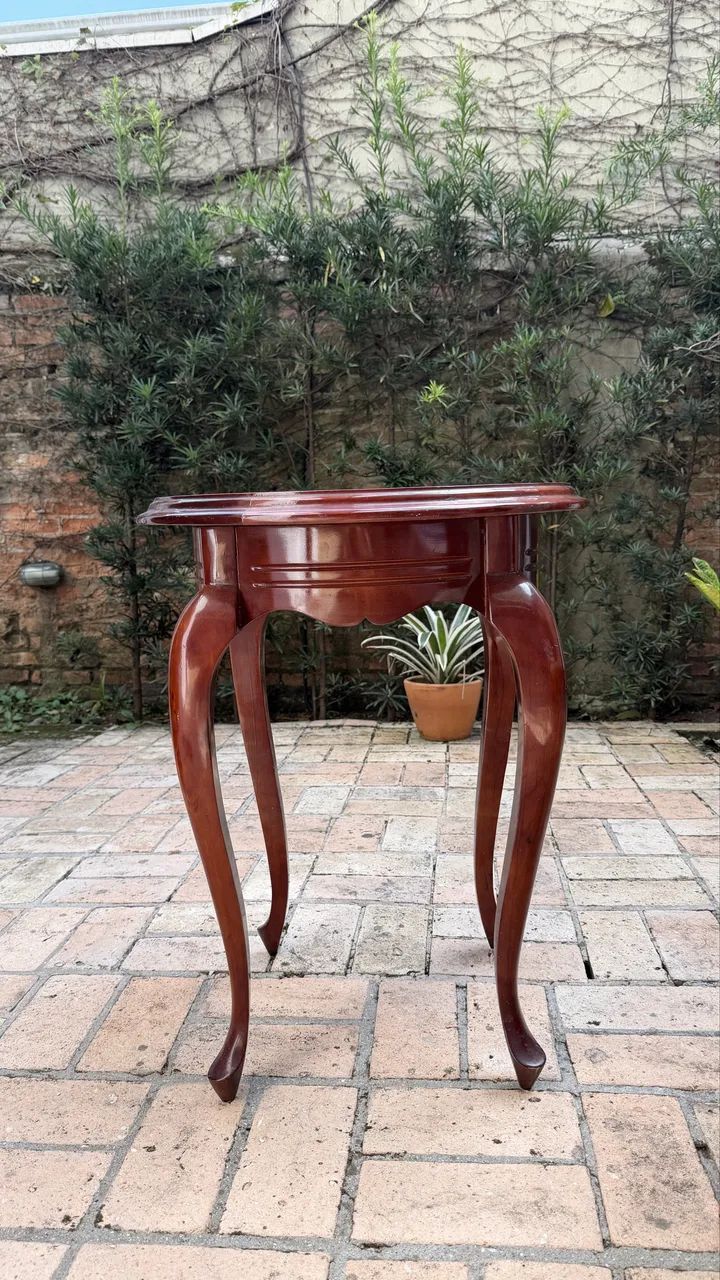 Mesa de Mogno redonda de antiquário