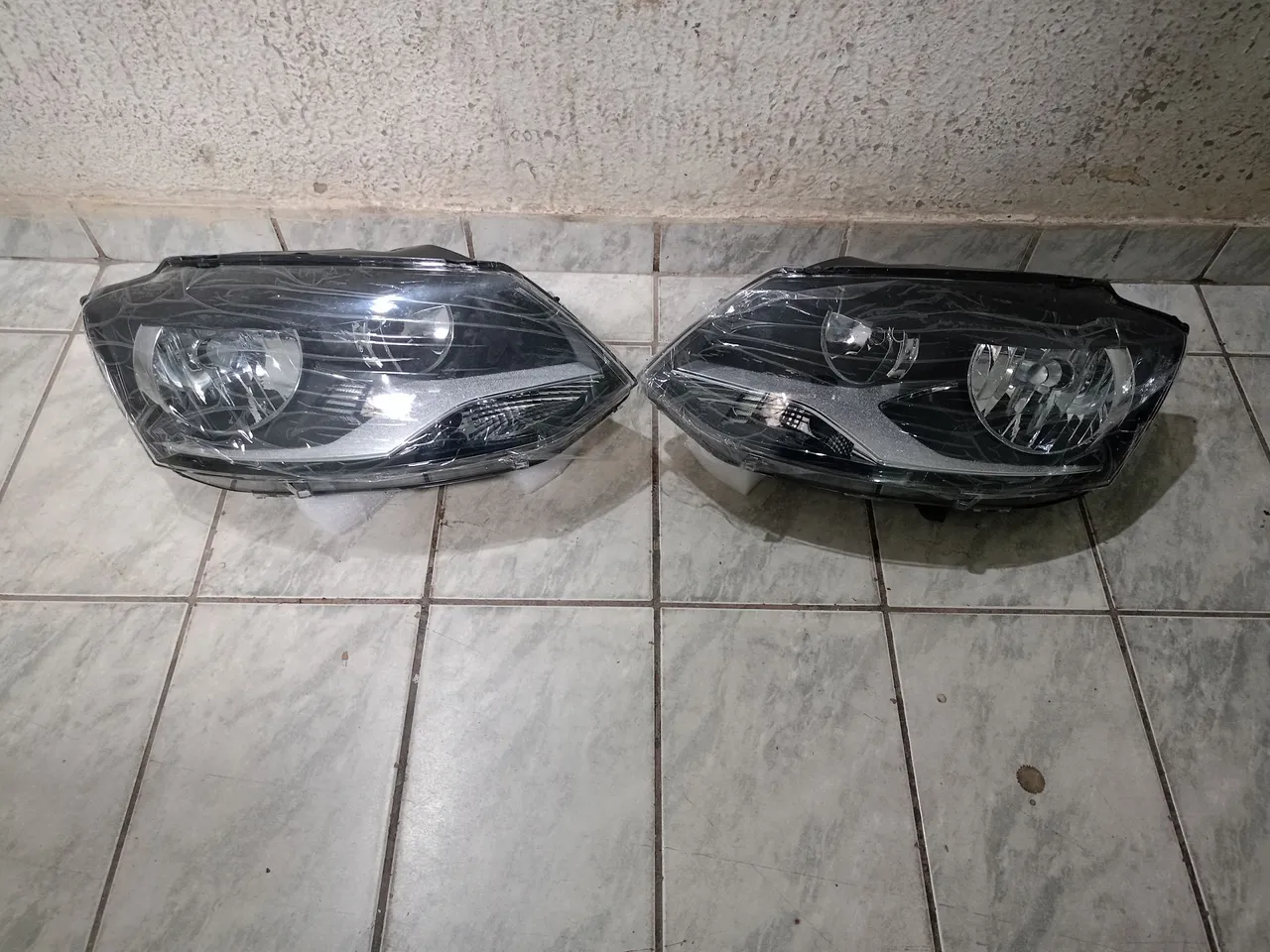 Painel Frontal Radiador Fox e Spacefox Original Vw-5Z0805588P