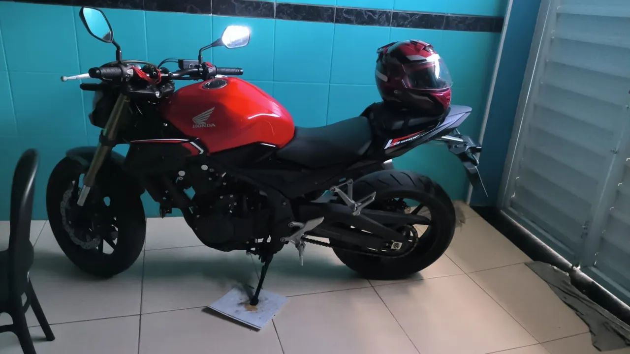 Vende - se moto semi - nova 