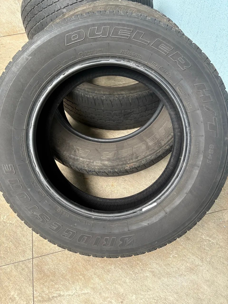 Pneu meia vida 215/65R16 - Foto 4