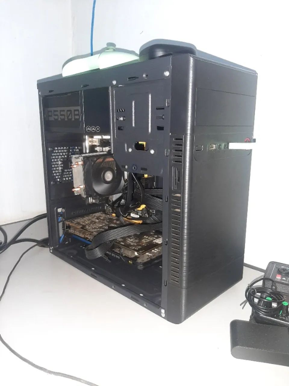 Gabinete para Computador de Mesa