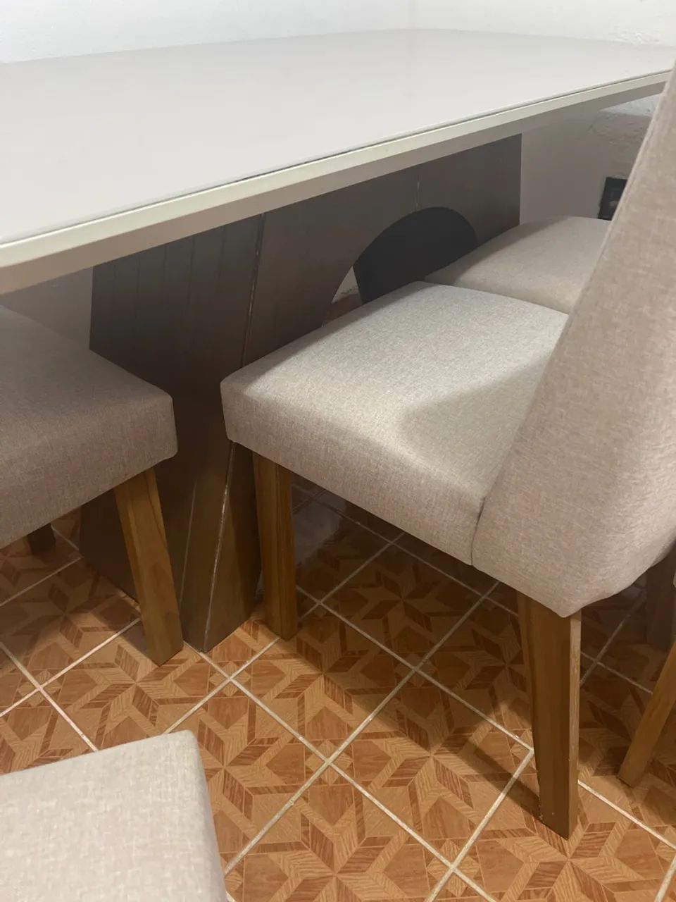 Mesa com 6 cadeiras  - Foto 5