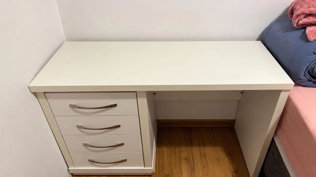 Mesa escrivaninha MDF branca 
