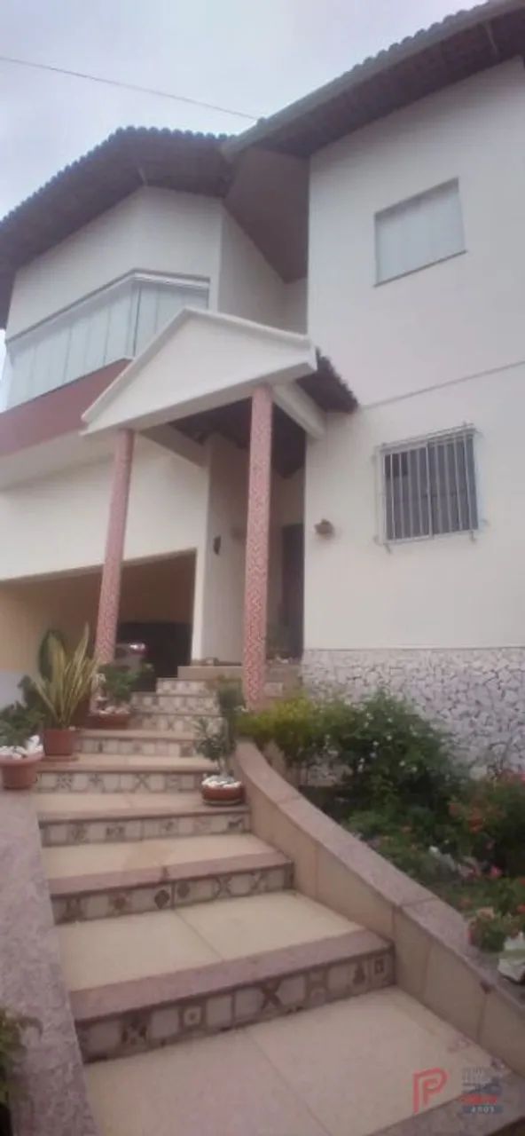 Casa duplex à venda com 5 dormitórios à venda (sendo 3 suítes e 1 com closet e b