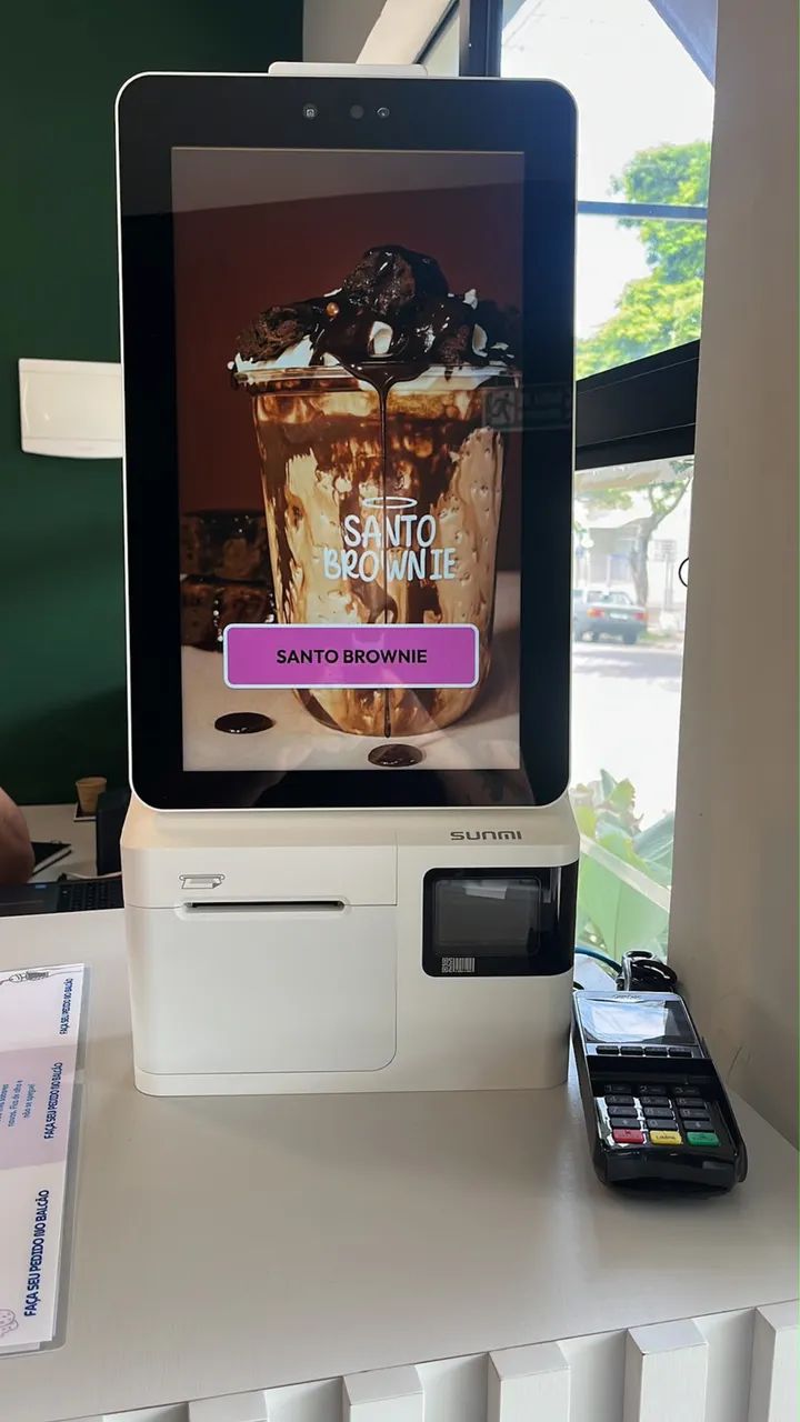 Totem SUNMI de autoatendimento com tela touch e impressora integrada 