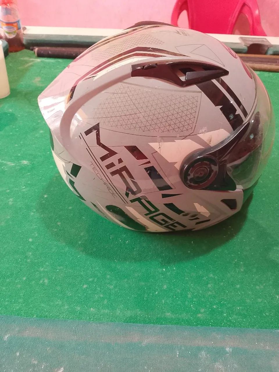 Vende se um capacete  - Foto 3