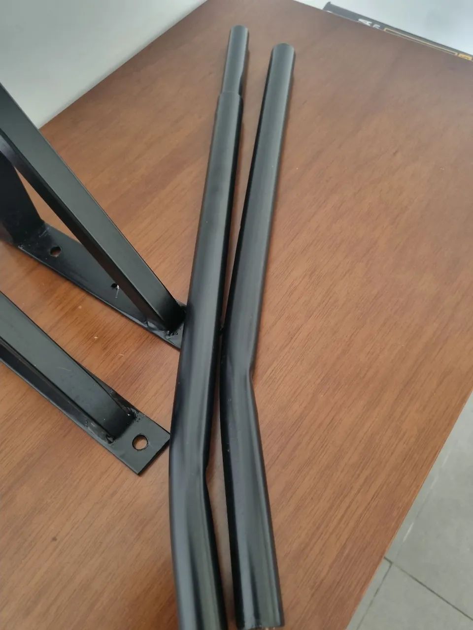 Barra fixa  de ferro  para parede. - Foto 2