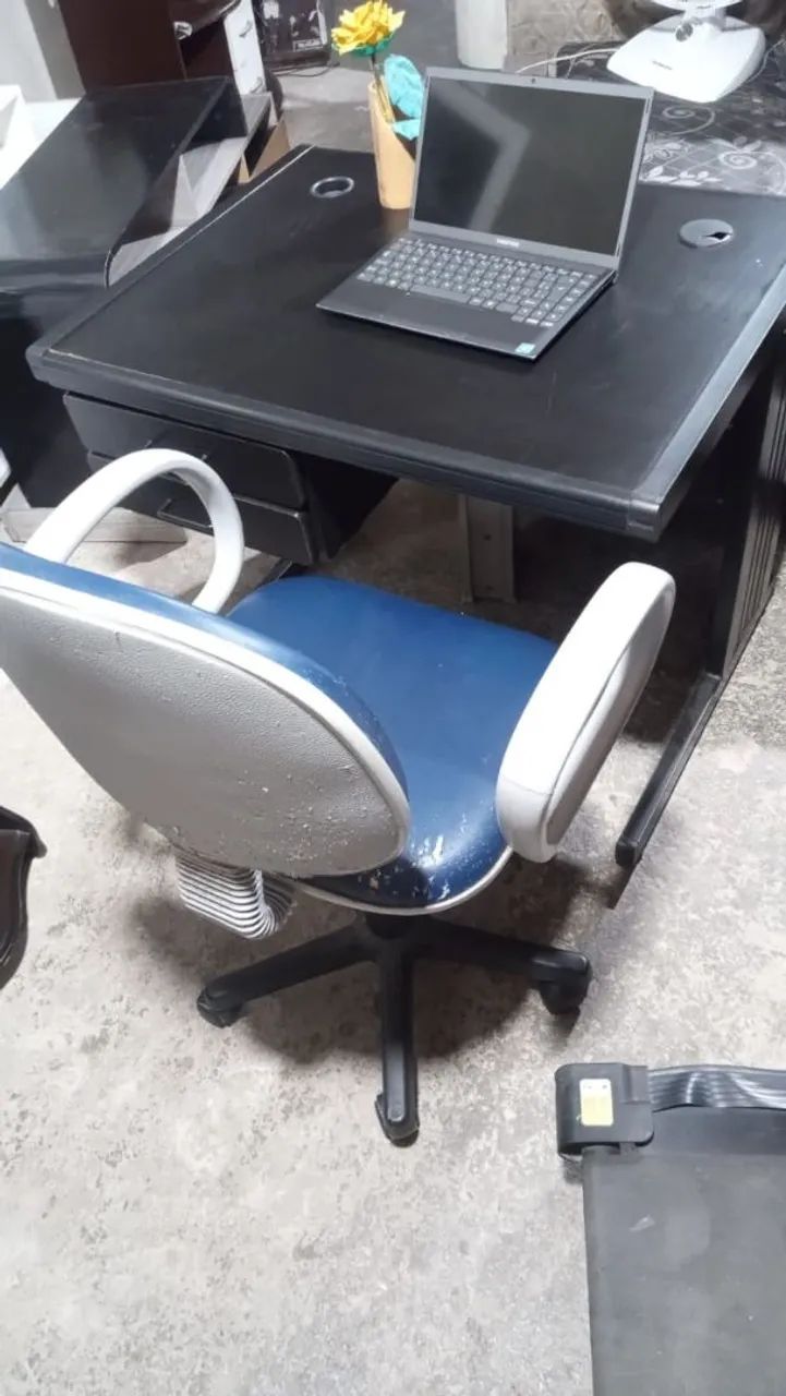 Vendo escrivaninha  - Foto 4