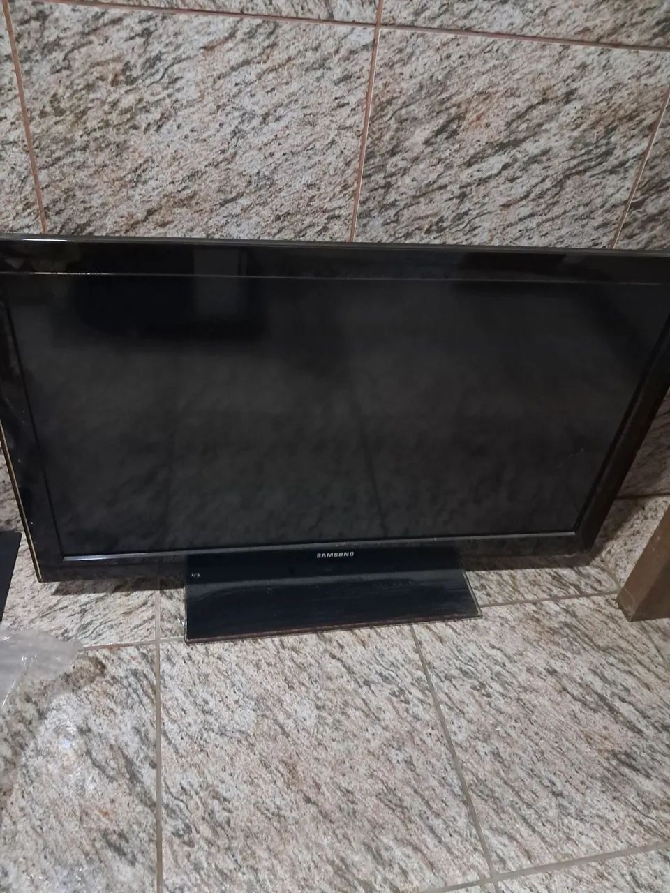 Televisão Samsung 40 polegadas com defeito