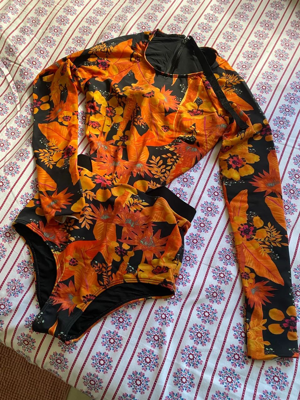 maiô osklen manga longa estampado