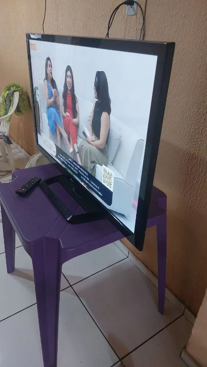 Tv LG 43 polegadad semi Nova - Foto 5