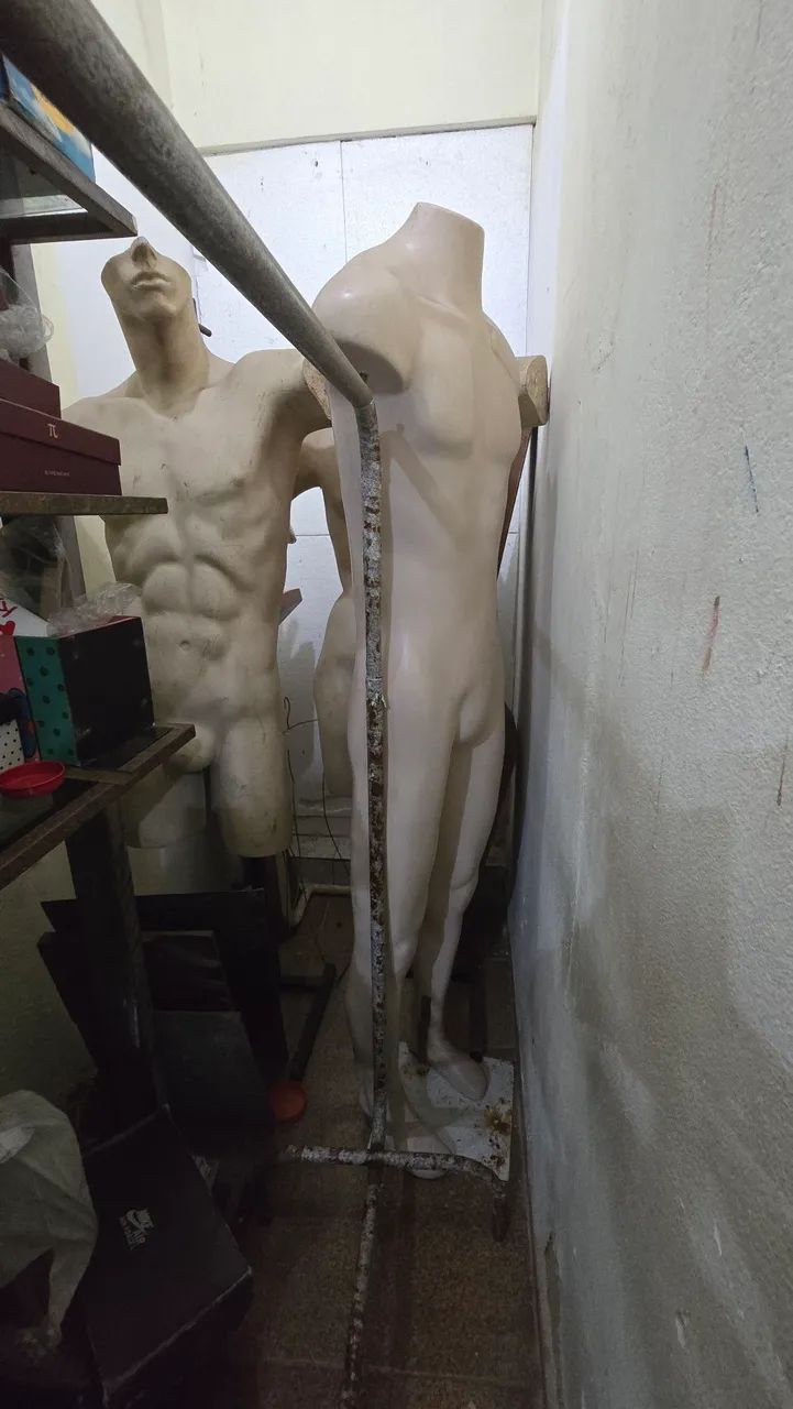 Manequins e araras - Foto 5