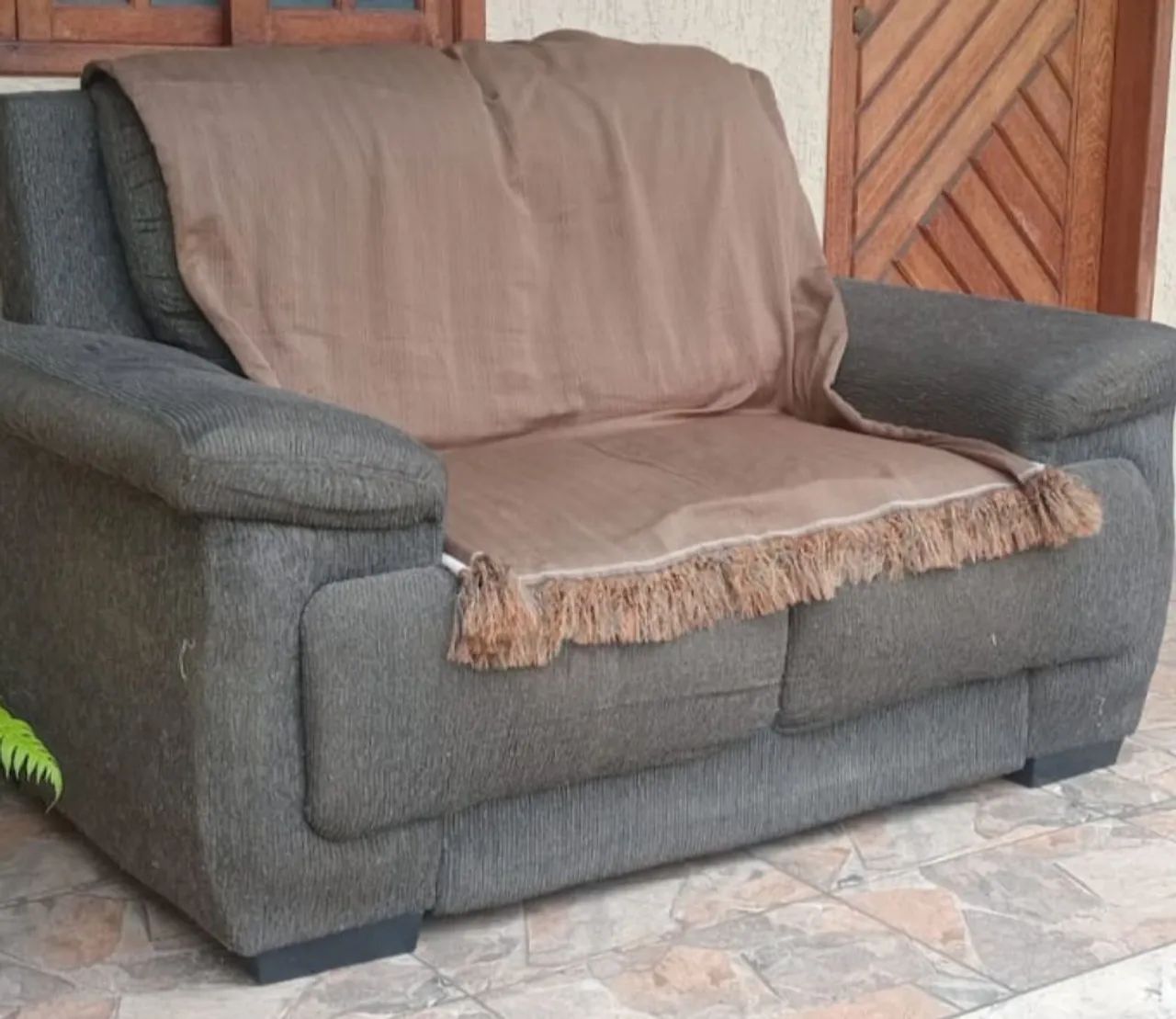 Vendo sofa 2 lugares - Foto 2