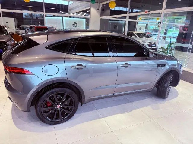 Jaguar E-Pace R-dynamic HSE 2.0 AWD 300cv Aut. 2018 - Foto 3