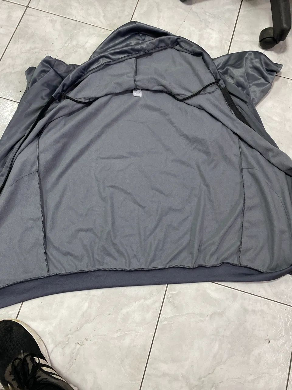 Jaqueta cinza da Nike  - Foto 4