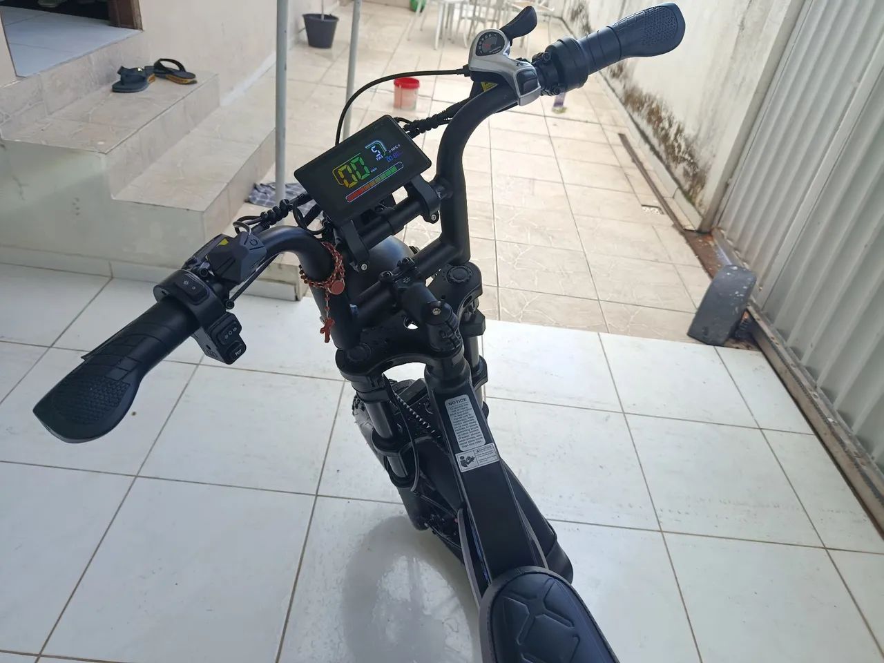 Bicicleta elétrica v 9 Max  - Foto 3