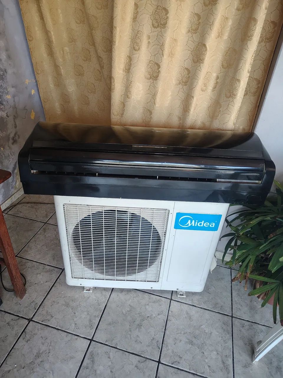 Split Midea 24mil BTUs