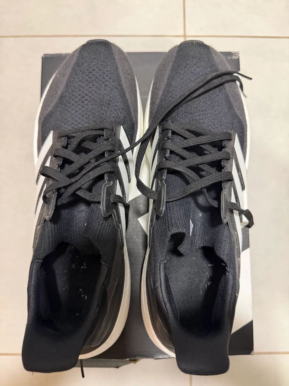 Tênis adidas Ultraboost 5 - Pouco usado - Foto 2