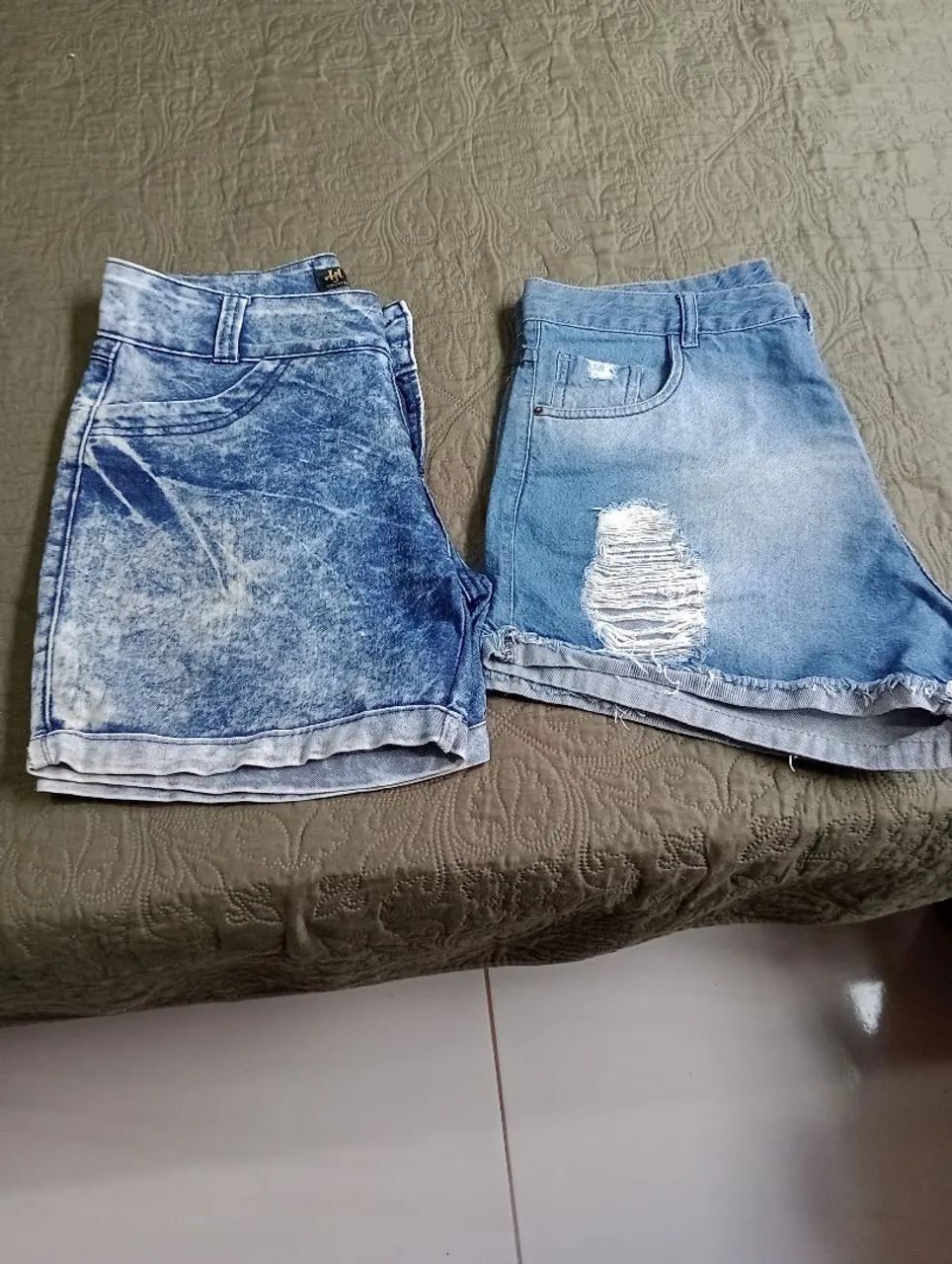 Shorts jeans feminino.