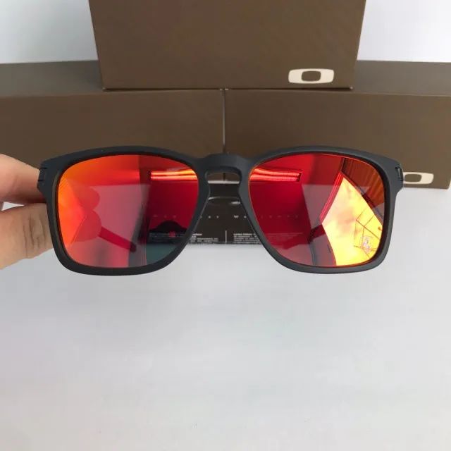 óculos de sol oakley latch squared ferrari lentes polarizadas - Foto 4