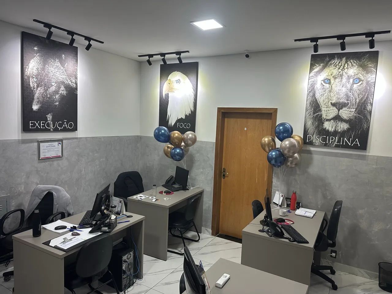 Vaga para corretor com ou sem experiência. 