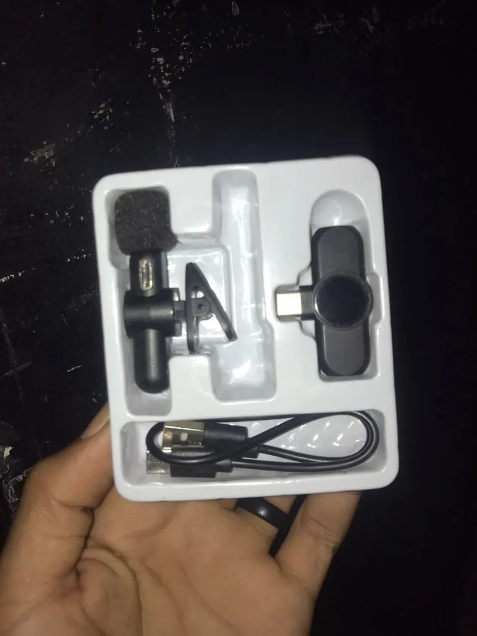 Microfones Lapelas Tipo C na caixa - Foto 2