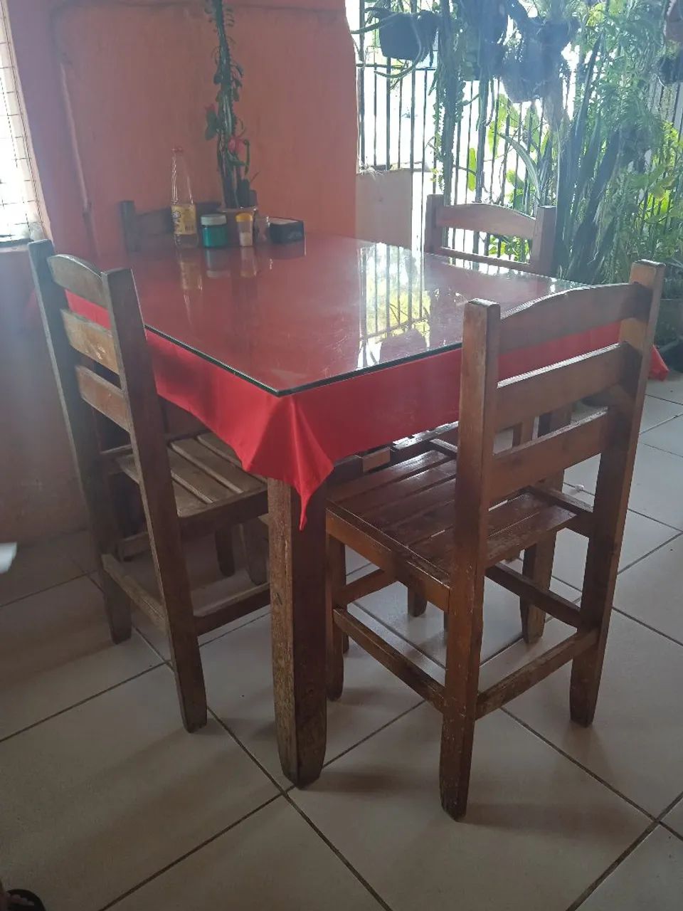 Mesas com 4 cadeiras  - Foto 2