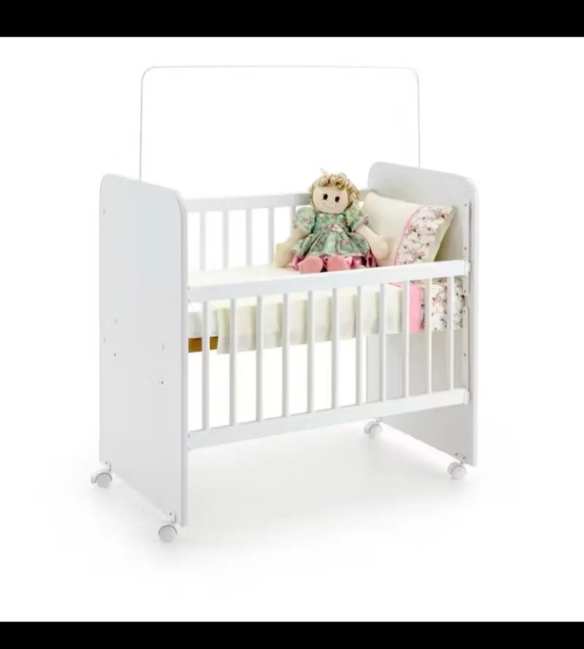 Mini Berço de Bebê Semi Novo 