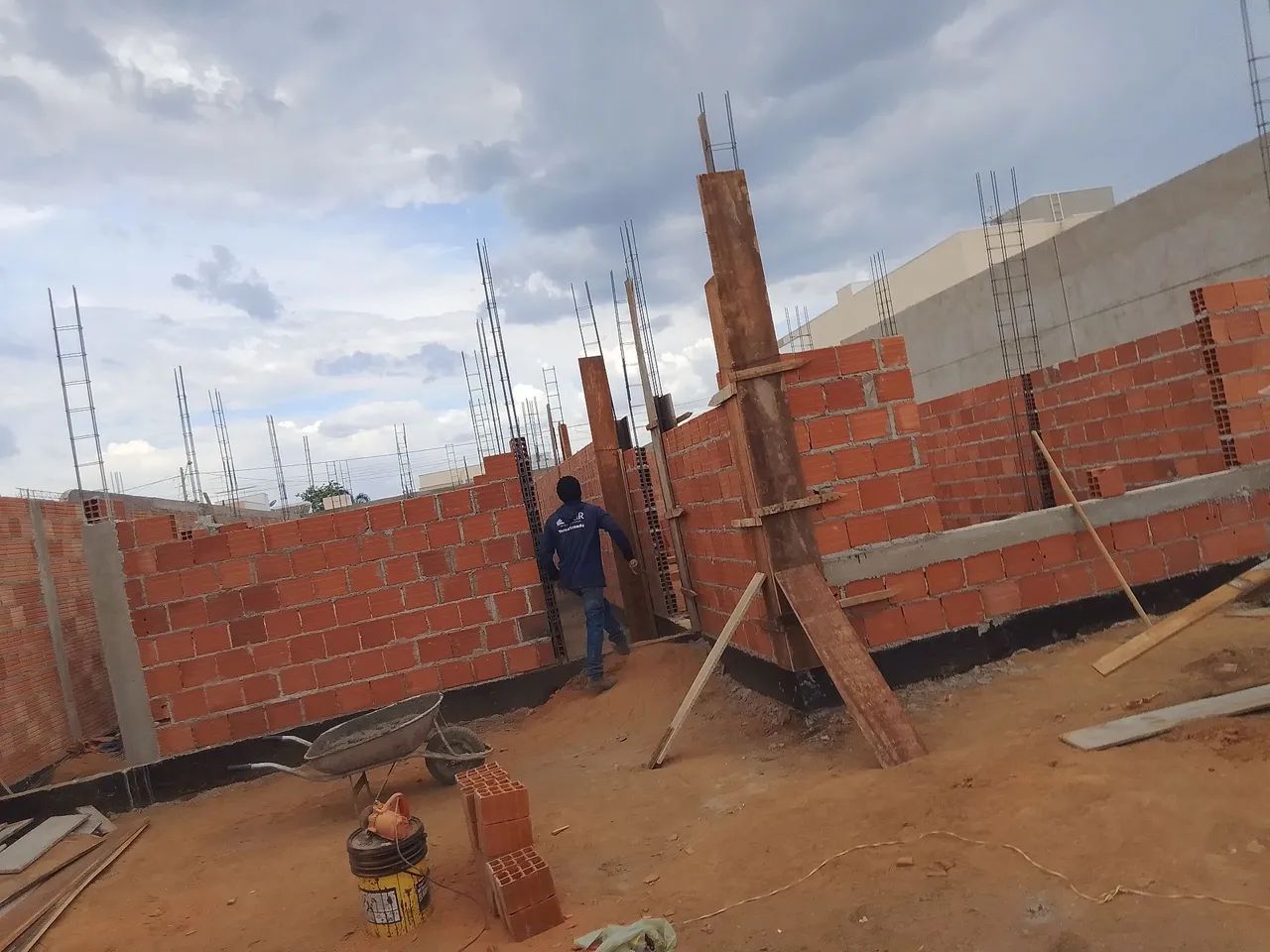 EXECUÇÃO DE OBRAS  - Foto 3