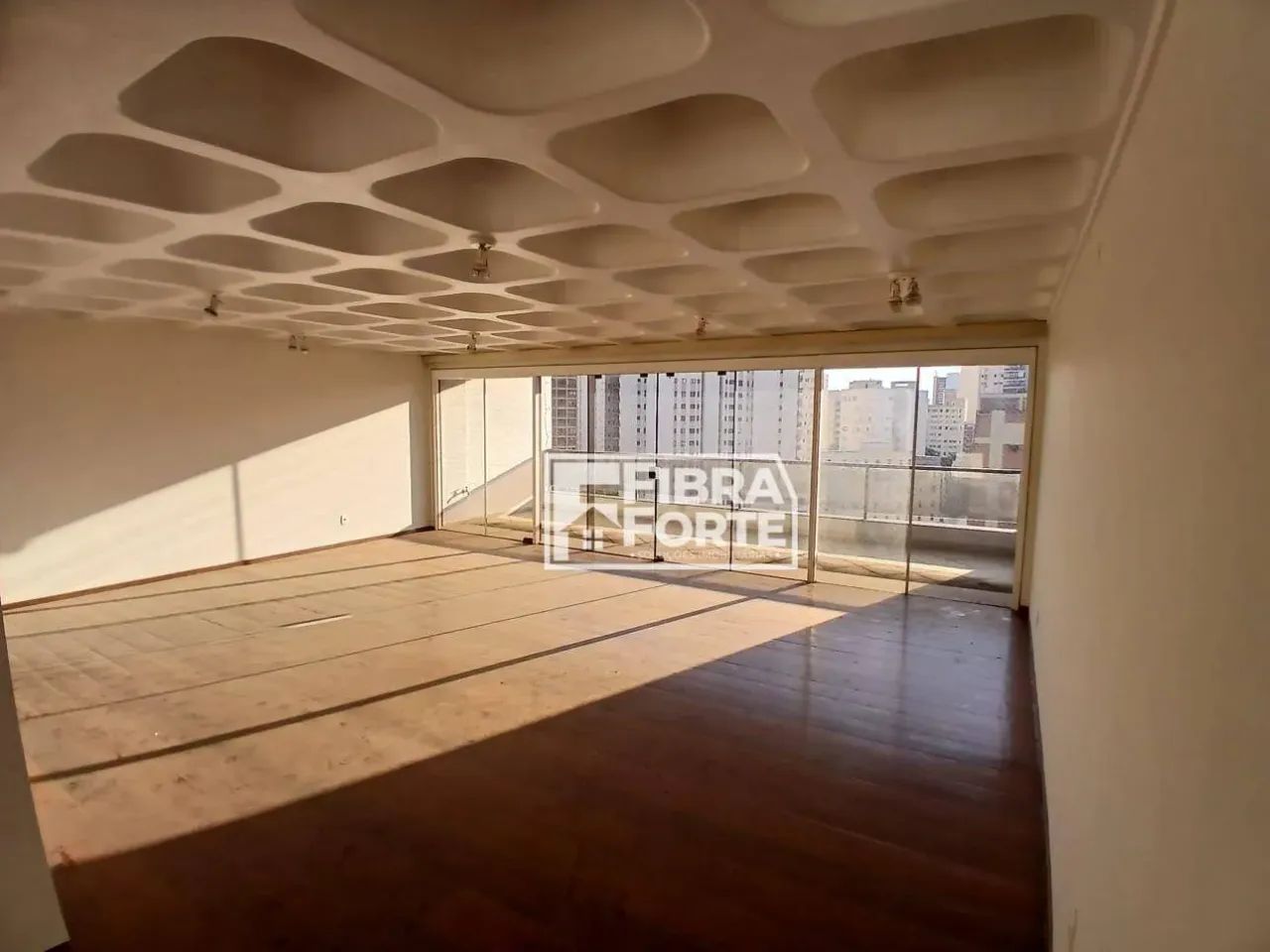 Apartamento à venda no Bairro Cambuí - Foto 3