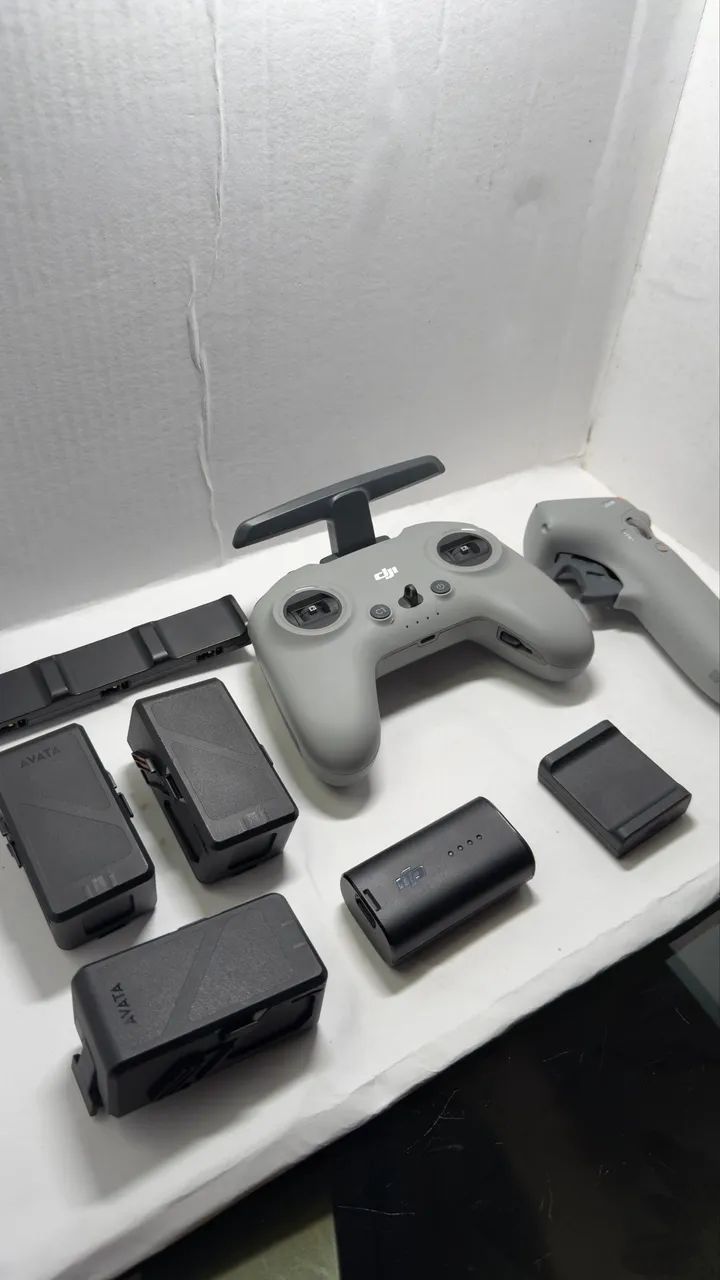 DJI AVATA 1 FLY MORE COMBO - Foto 2
