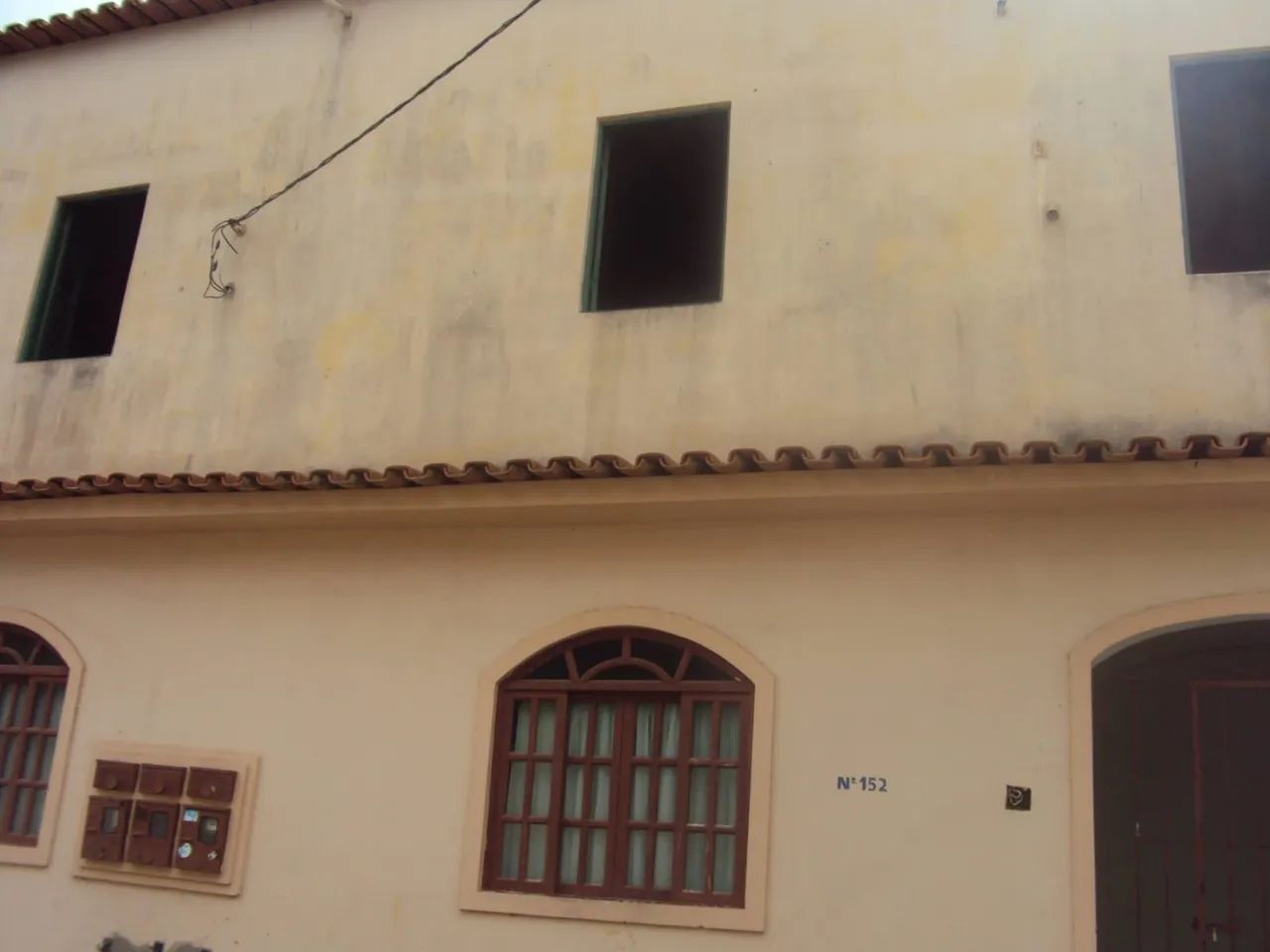 Sobrado em Marataízes, com casa atrás 
