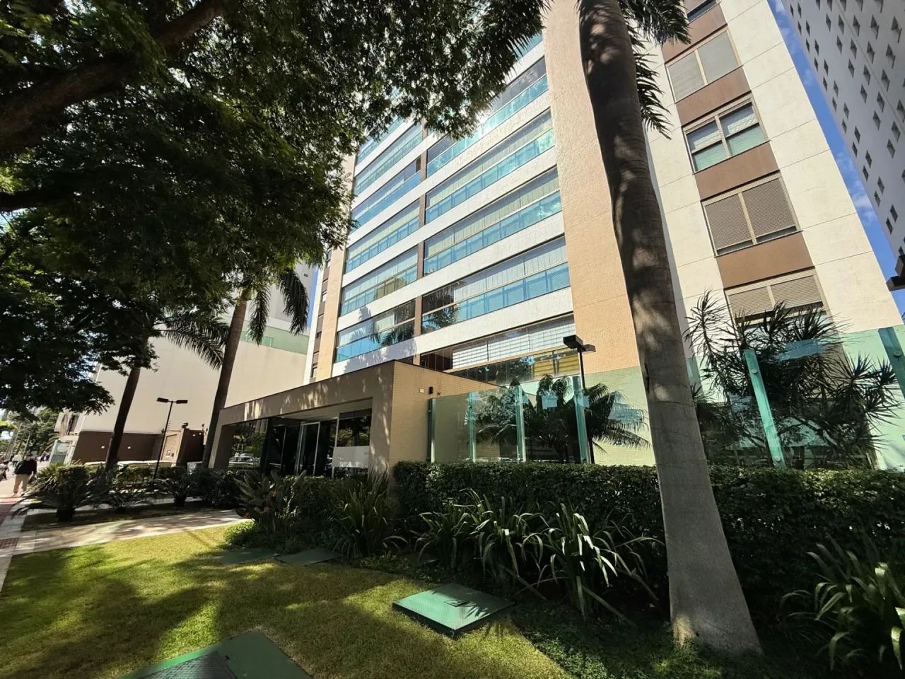Apartamento com 4 Quartos e 176 m² na Zona 7 - Maringá/PR