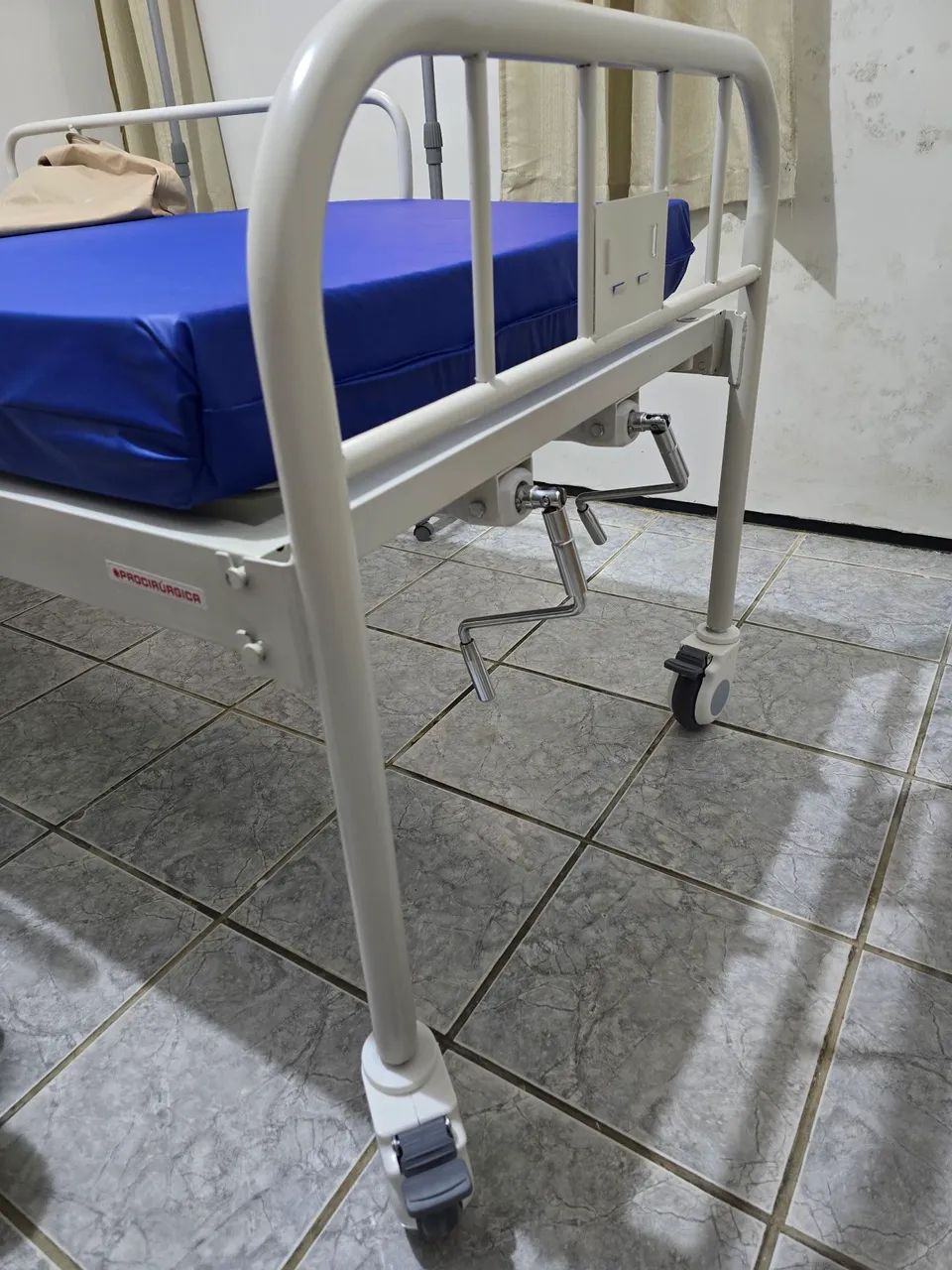 Cama hospitalar nova (nunca usada) - Foto 3